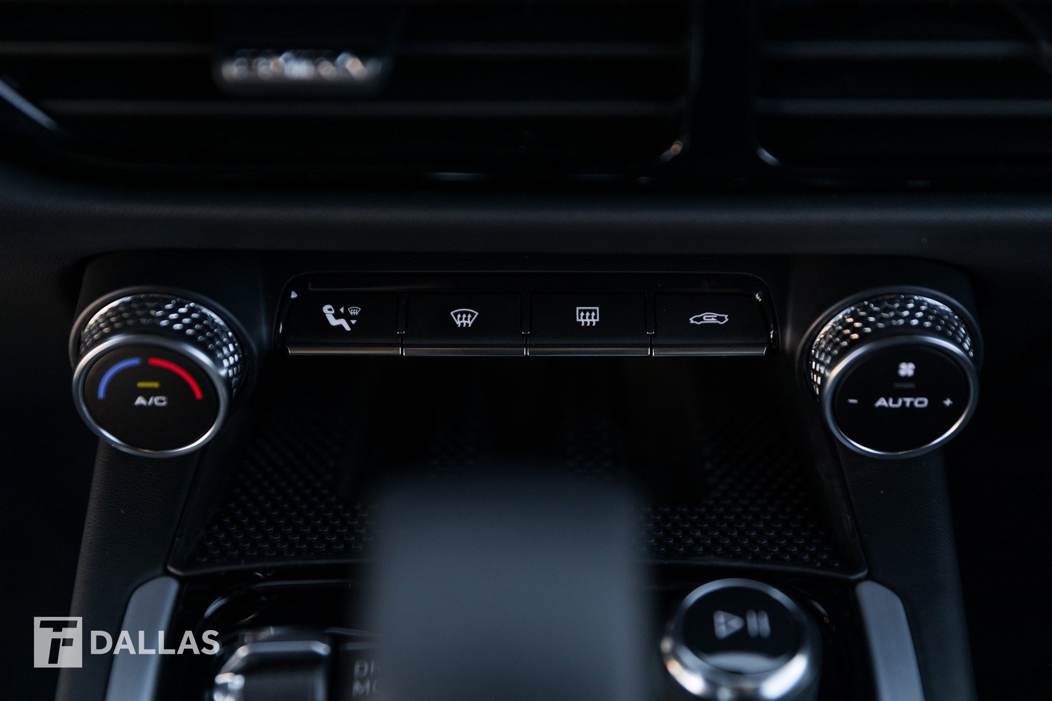 Used 2024 Lotus Emira First Edition image 27