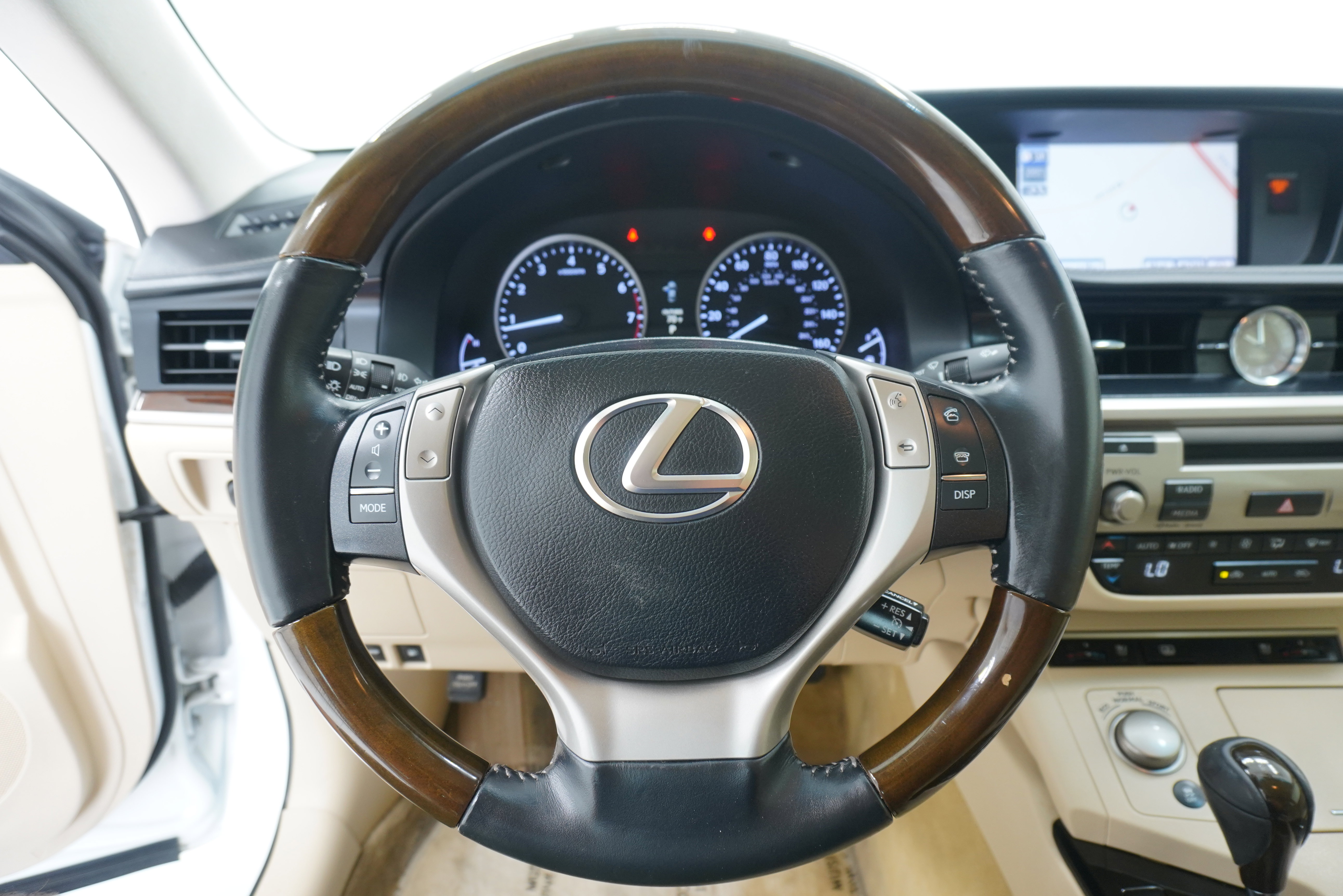Used 2013 Lexus ES 350 w/ Luxury Pkg FWD image 43