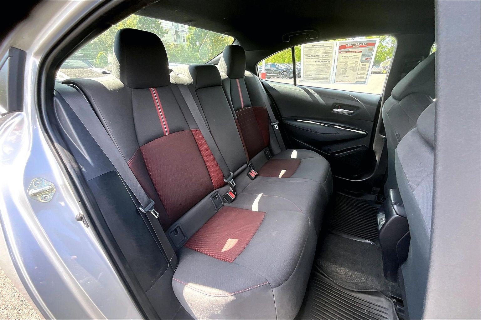 Used 2025 Toyota Corolla SE FWD image 25