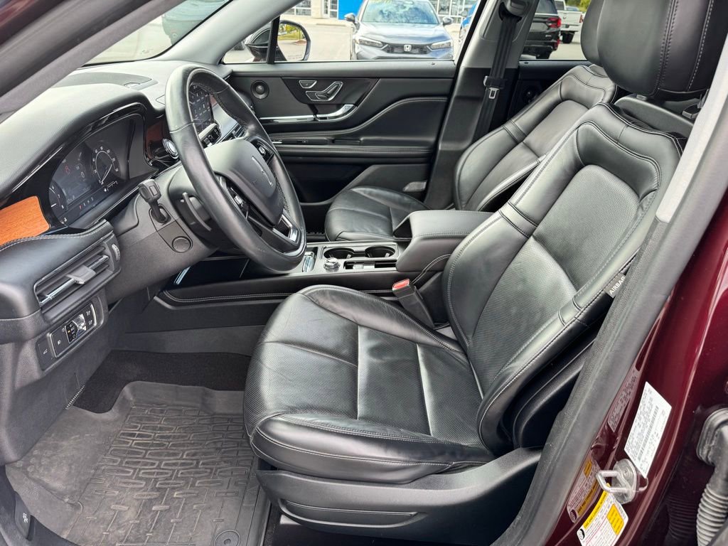 Used 2020 Lincoln Corsair Reserve w/ Equipment Group 201A image 9