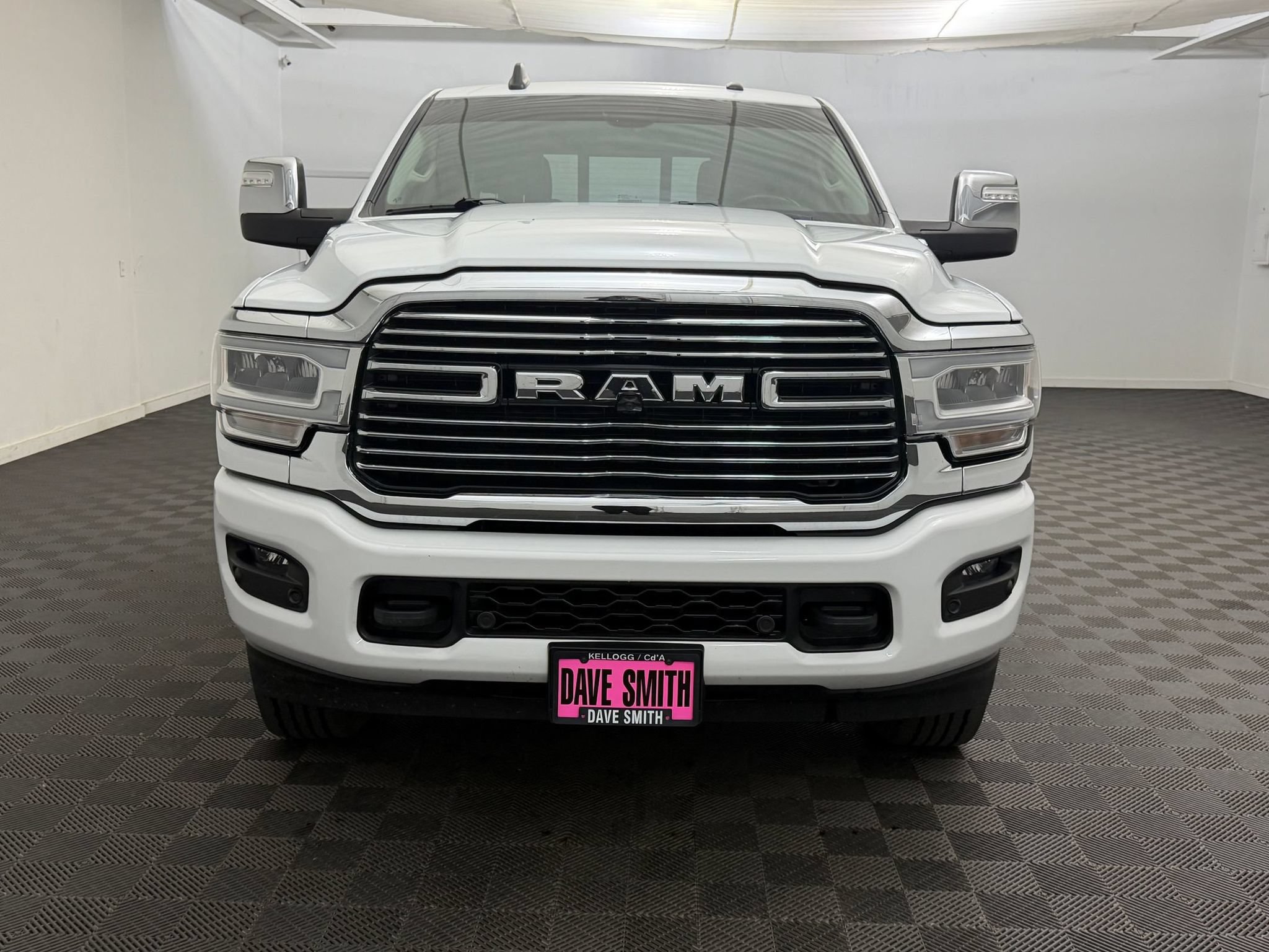 Used 2023 RAM 3500 Laramie AWD/4WD image 6