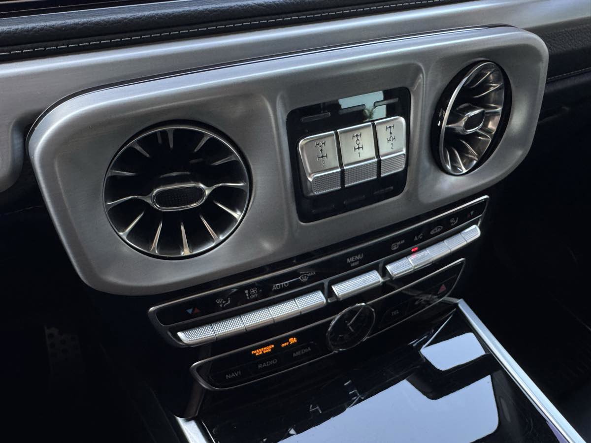 Used 2019 Mercedes-Benz G 550 w/ Exclusive Interior Package image 30