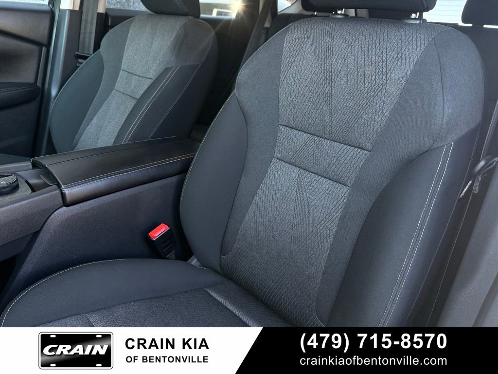 Used 2024 Nissan Rogue SV AWD/4WD image 24