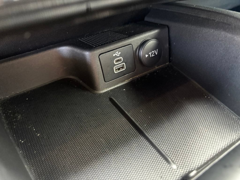 Used 2025 Ford Escape ST-Line w/ Equipment Group 301A FWD image 19
