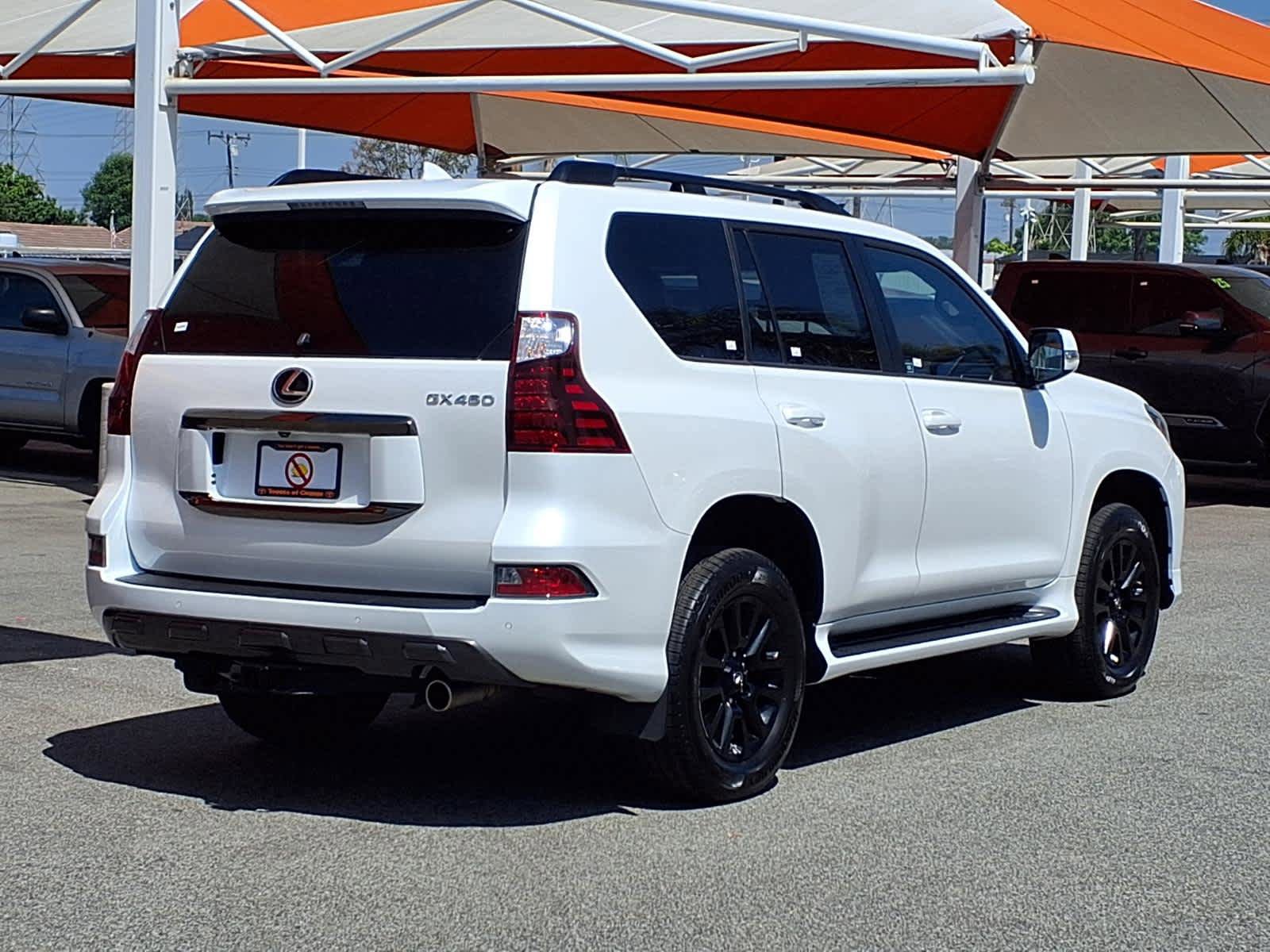 Used 2022 Lexus GX 460 w/ Black Line Special Edition AWD/4WD image 4