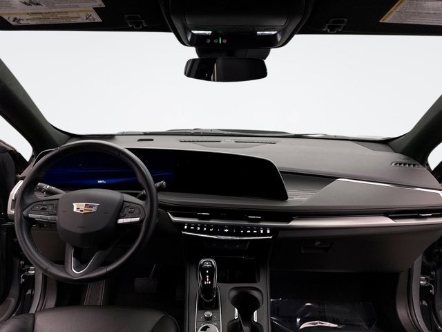 Used 2024 Cadillac XT4 Premium Luxury image 14