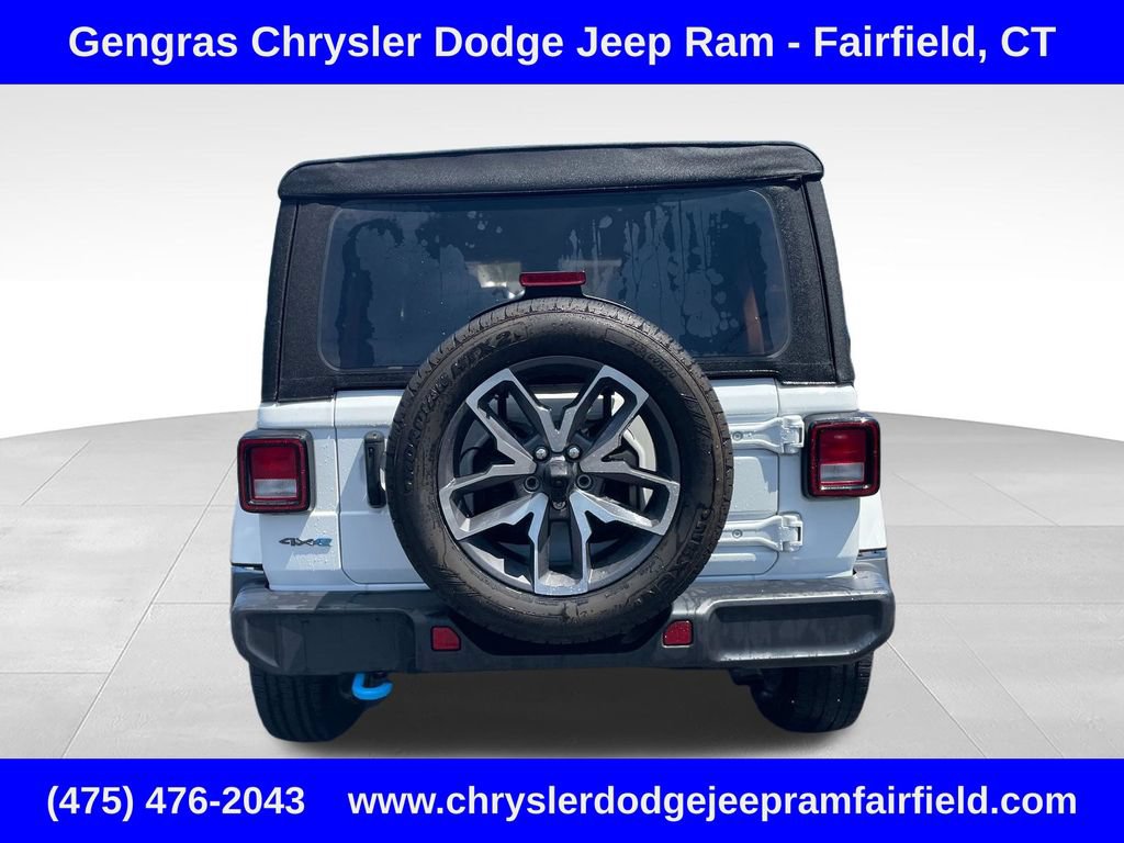 Used 2024 Jeep Wrangler Unlimited w/ Convenience Group AWD/4WD image 6
