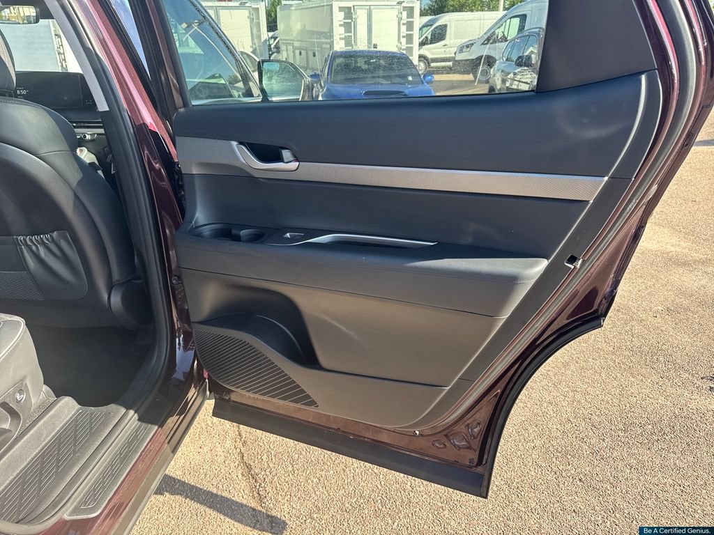 Certified 2025 Hyundai Palisade SEL AWD/4WD image 36