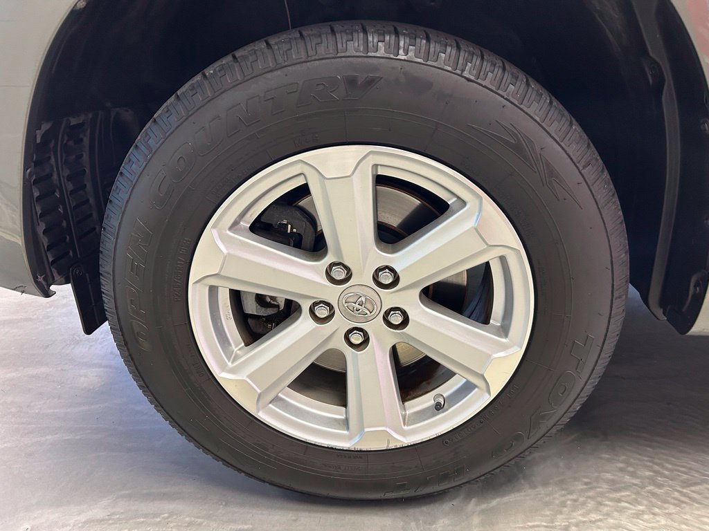 Used 2009 Toyota Highlander 2WD w/ Extra Value Pkg 2 image 25