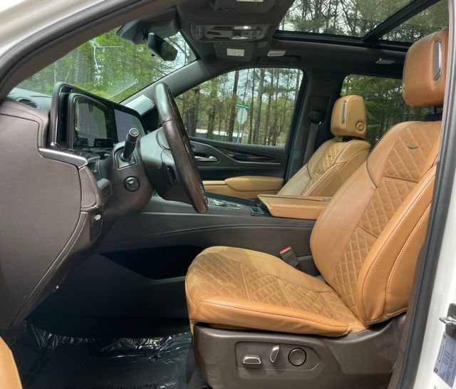 Used 2022 Cadillac Escalade ESV Sport w/ Touring Package AWD/4WD image 14
