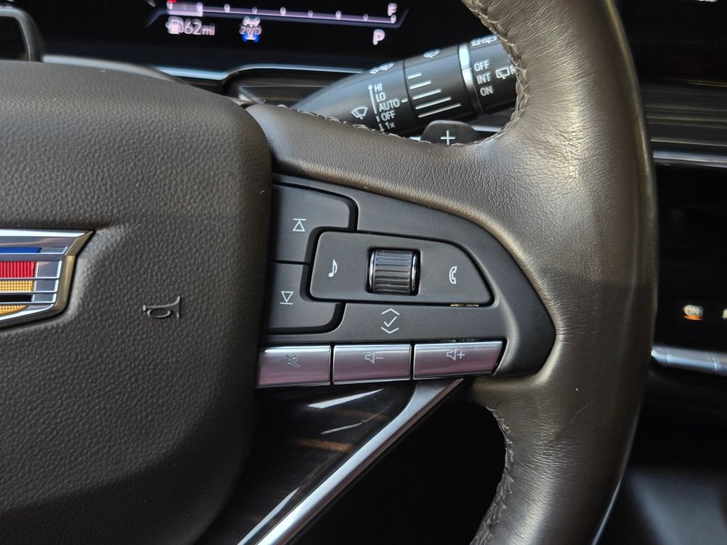 Used 2023 Cadillac Escalade Premium Luxury w/ Performance Package AWD/4WD image 32