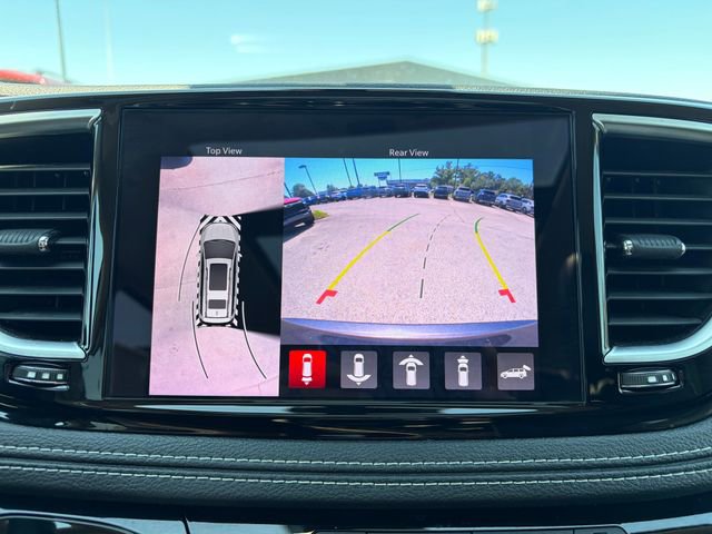 Used 2021 Chrysler Pacifica Limited w/ Premium & Safety Sphere Group FWD image 14