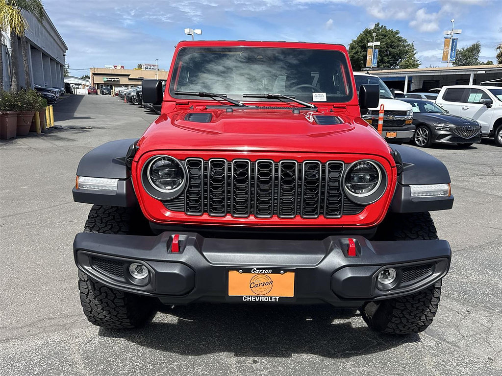 Used 2025 Jeep Wrangler Unlimited Rubicon AWD/4WD image 8