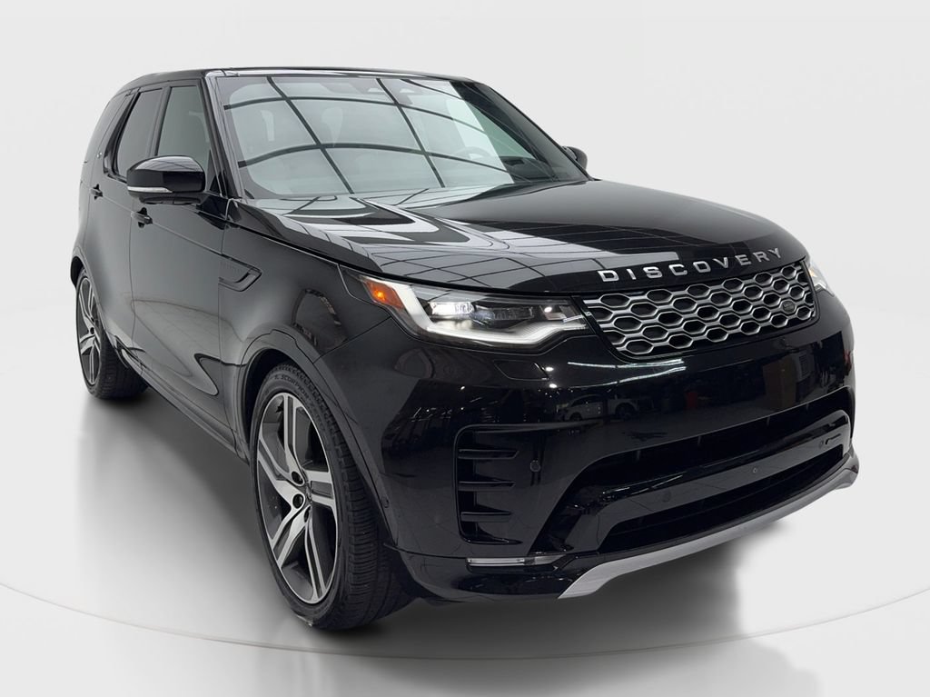 Used 2023 Land Rover Discovery Metropolitan Edition AWD/4WD image 2