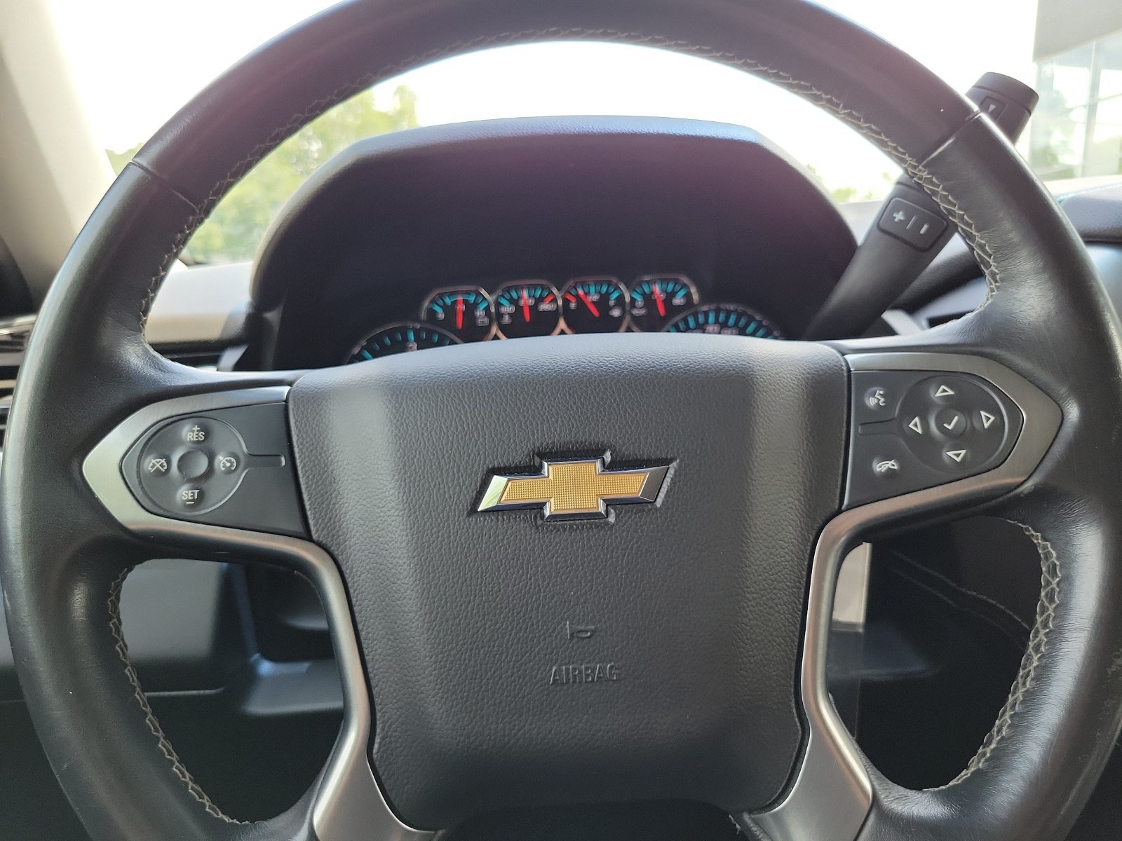 Used 2019 Chevrolet Tahoe LS RWD image 13
