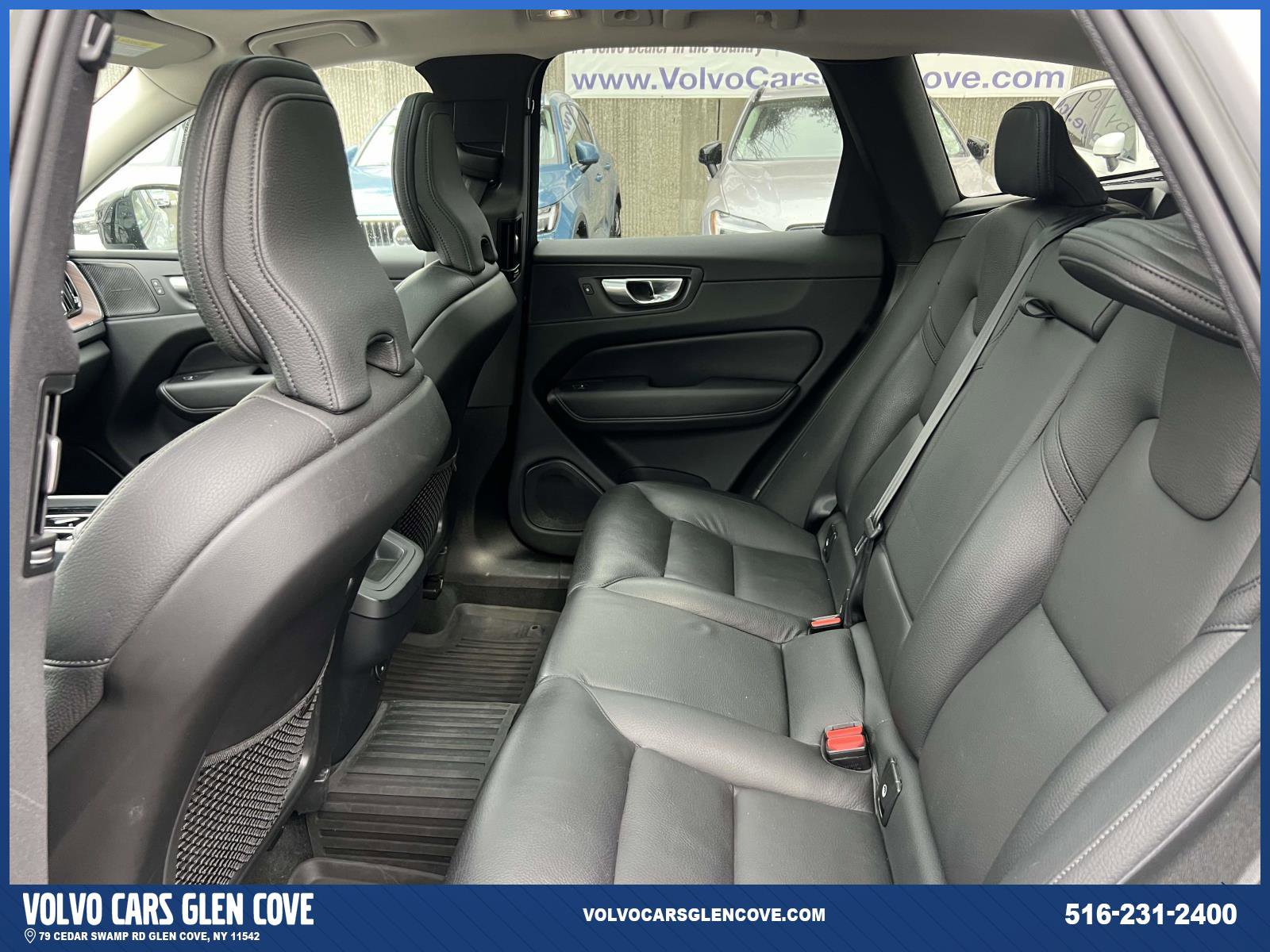 Certified 2023 Volvo XC60 B5 Plus w/ Climate Package image 9