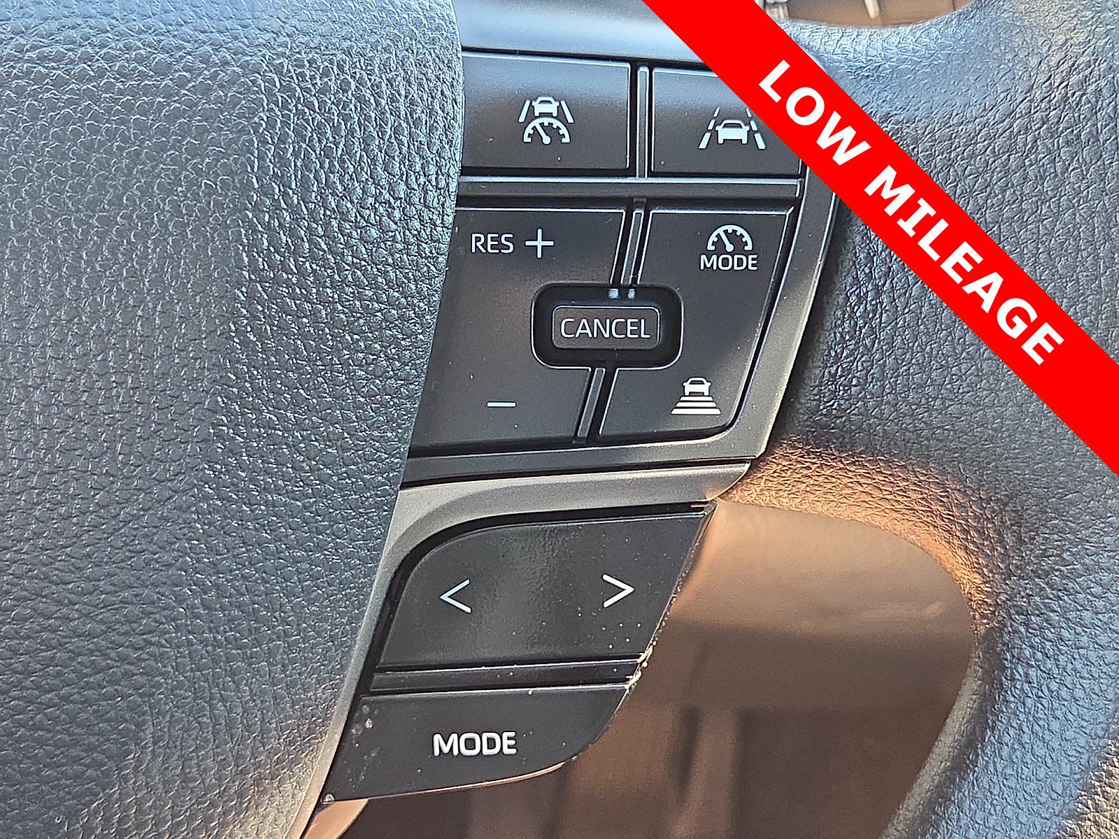 Used 2026 Toyota Camry LE w/ Convenience Package FWD image 22