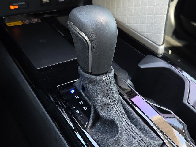 Used 2025 Toyota Camry XLE FWD image 24