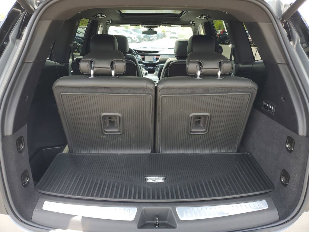 Used 2024 Cadillac XT6 Sport w/ LPO, Floor Liner Package AWD/4WD image 28