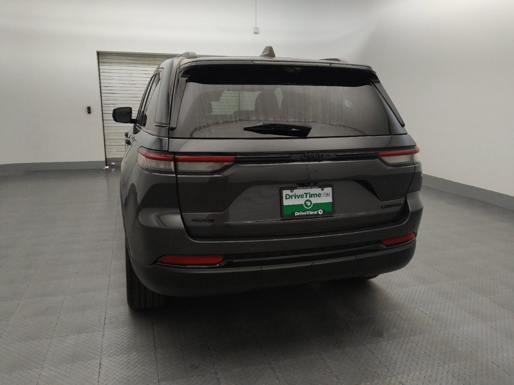 Used 2023 Jeep Grand Cherokee Limited w/ Luxury Tech Group II AWD/4WD image 6