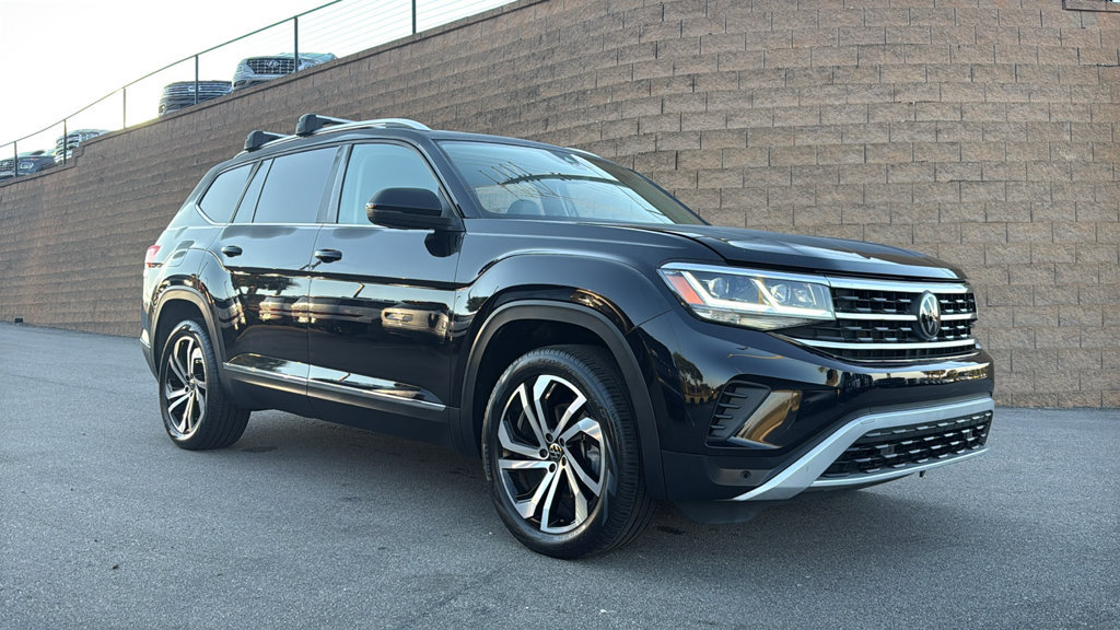 Used 2023 Volkswagen Atlas SEL AWD/4WD image 1