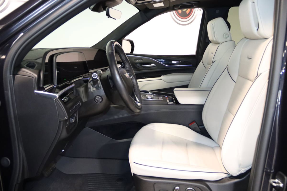 Used 2024 Cadillac Escalade Sport w/ Touring Package image 42