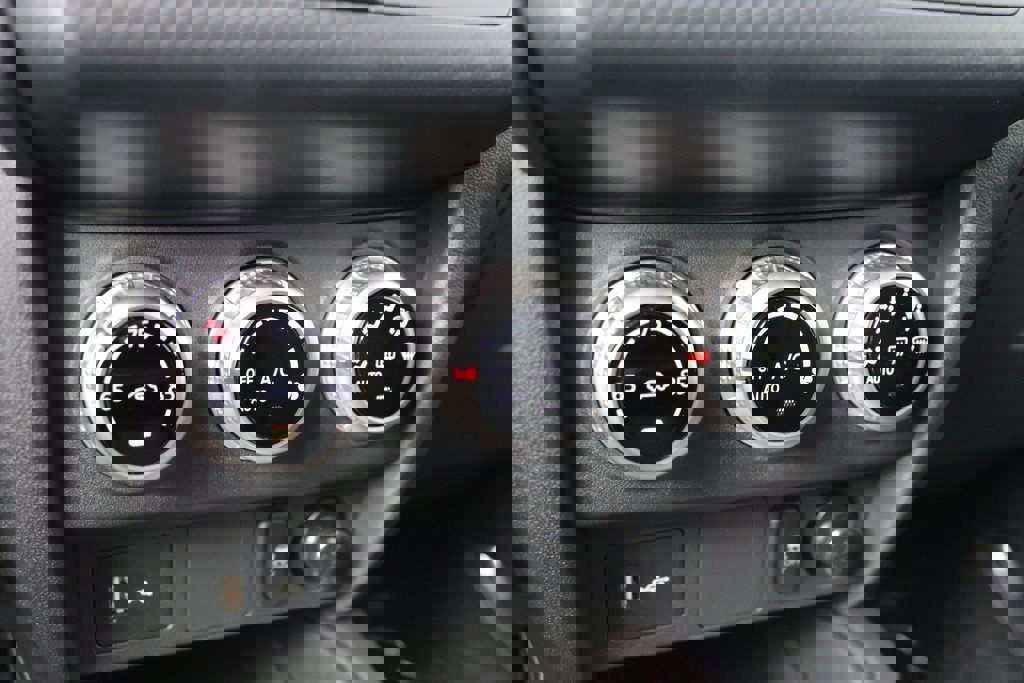 New 2025 Mitsubishi Outlander Sport ES image 10