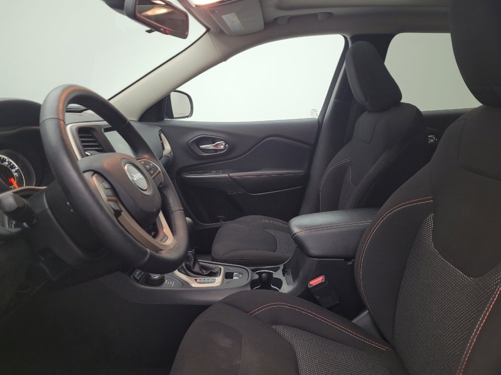 Used 2016 Jeep Cherokee 75th Anniversary AWD/4WD image 17