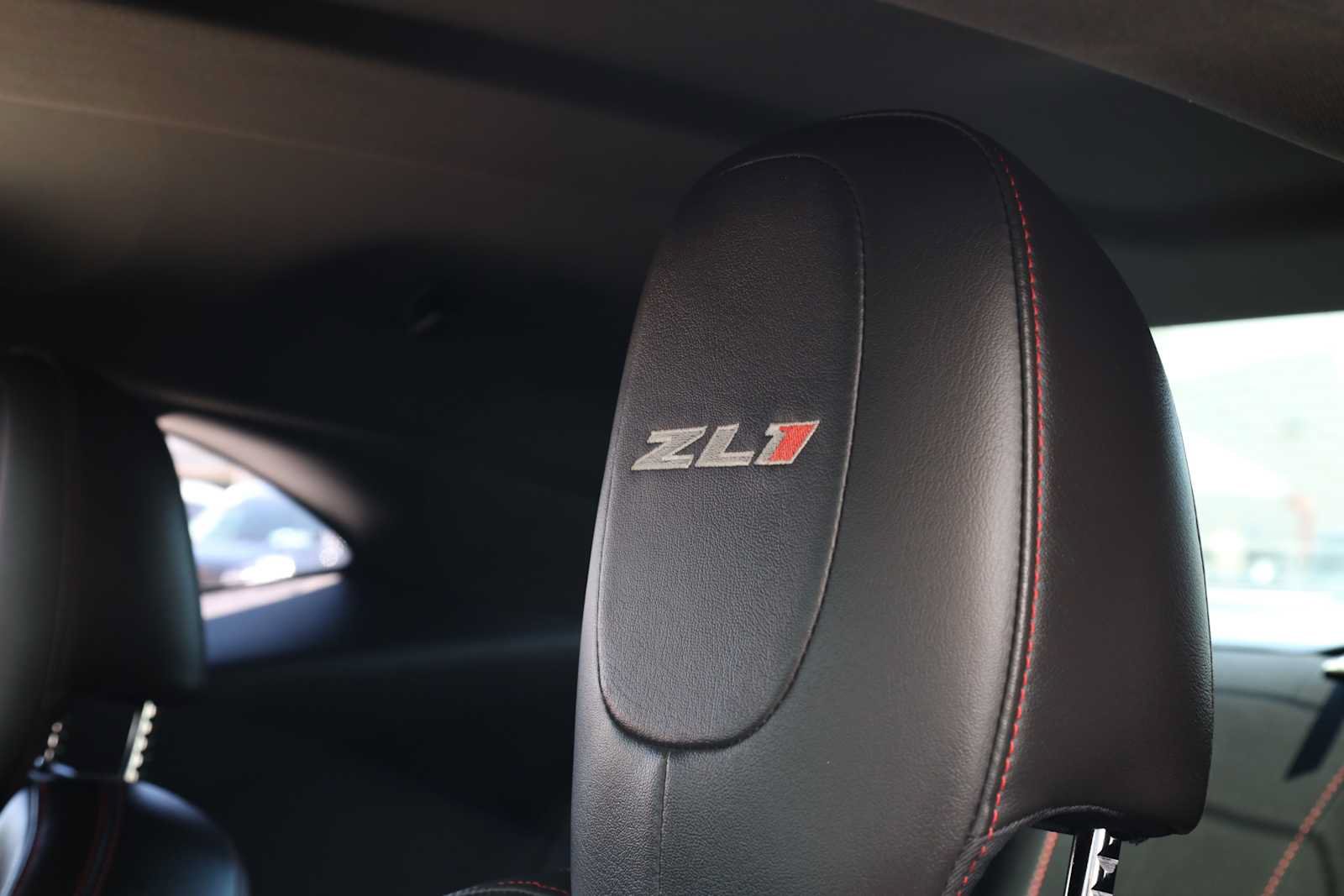 Used 2015 Chevrolet Camaro ZL1 RWD image 29