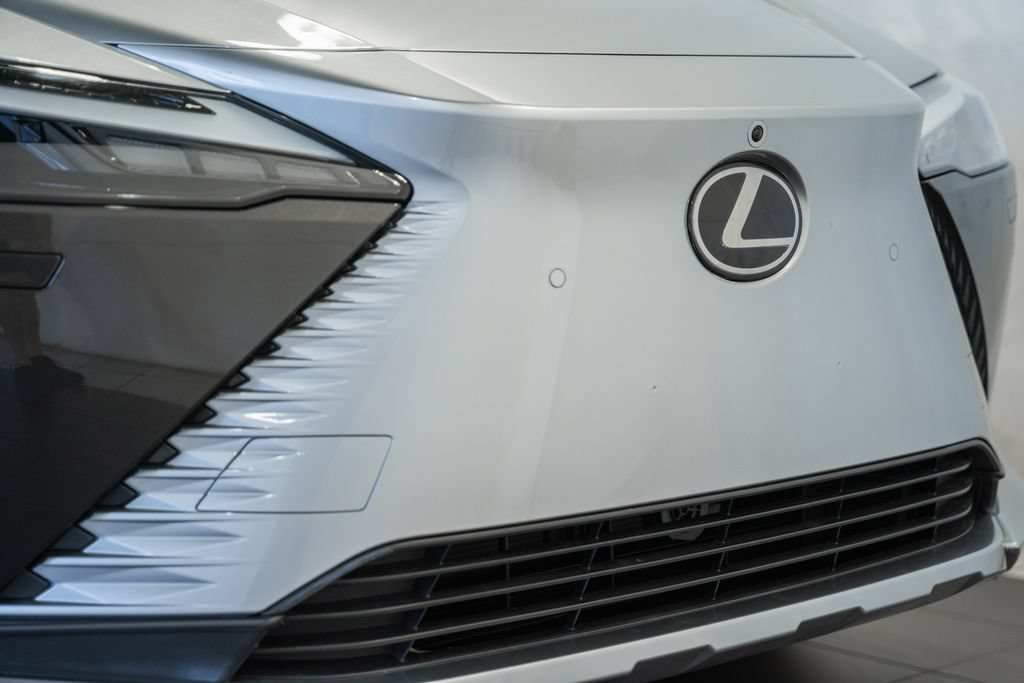 Used 2023 Lexus RZ 450e Premium w/ Accessory Package (2T) AWD/4WD image 9