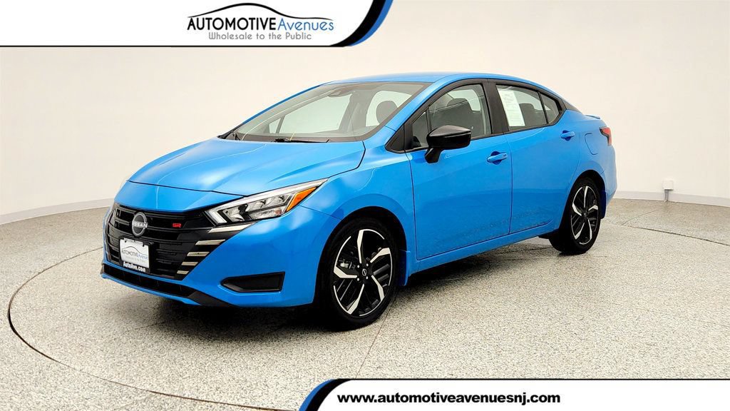 Used 2025 Nissan Versa SR w/ Trunk Package FWD image 1