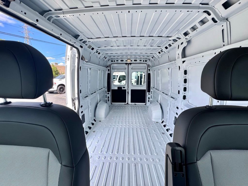 Used 2025 RAM ProMaster 3500 FWD image 24