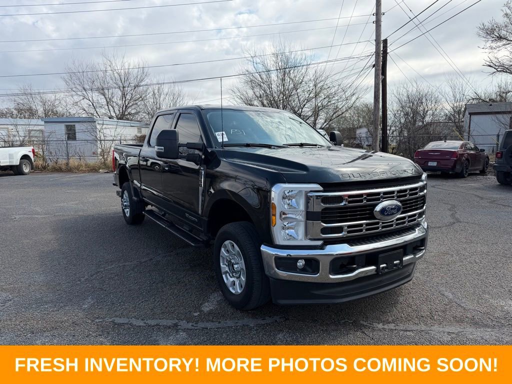 Used 2024 Ford F350 XLT image 1