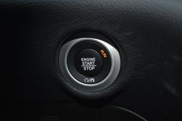 Used 2021 Chrysler Pacifica Limited w/ S Appearance Package image 22