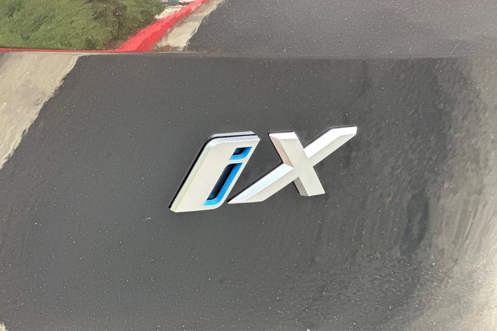 Certified 2024 BMW iX xDrive50 w/ Premium Package image 40