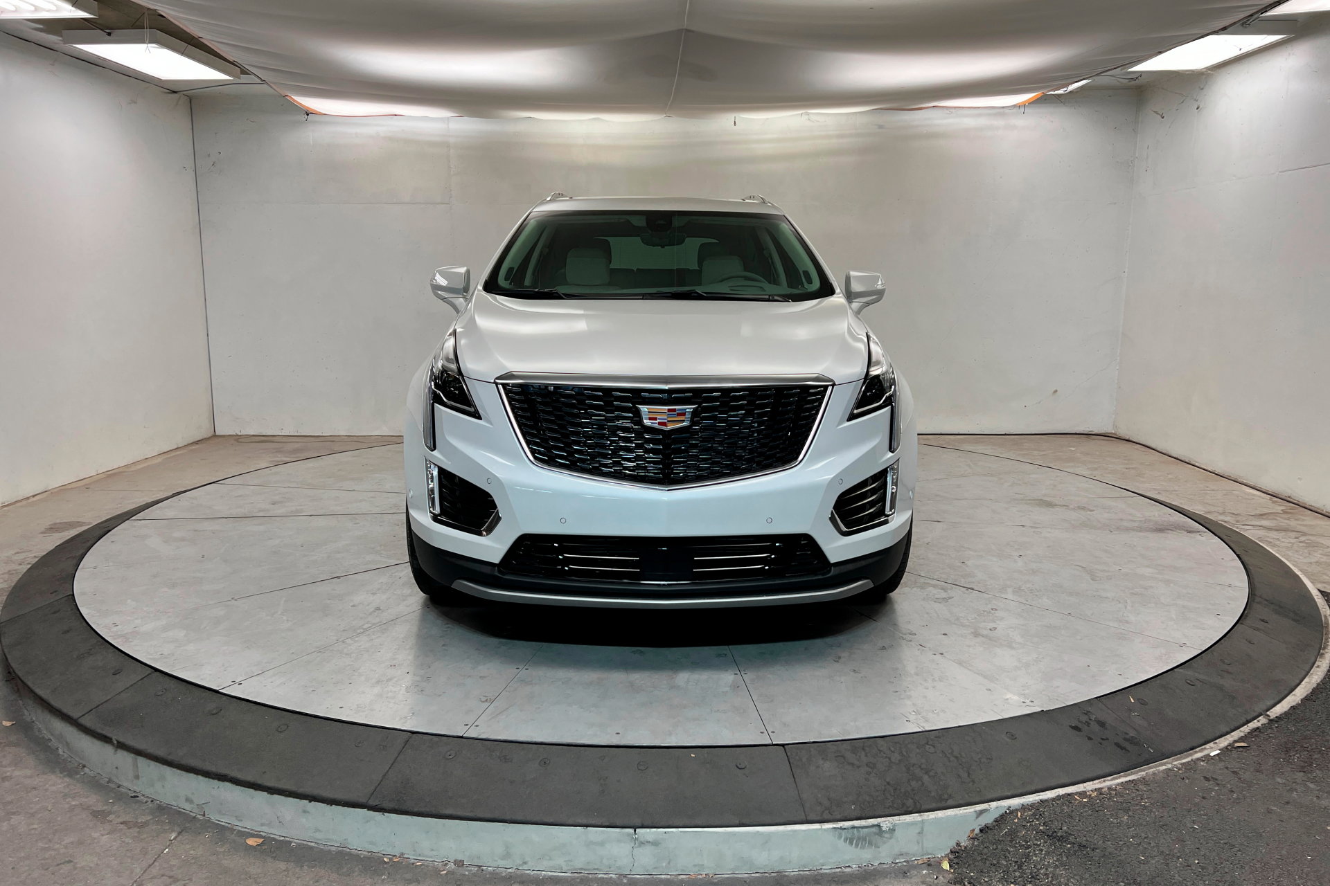 New 2026 Cadillac XT5 Premium Luxury w/ Driver Assist Package image 9