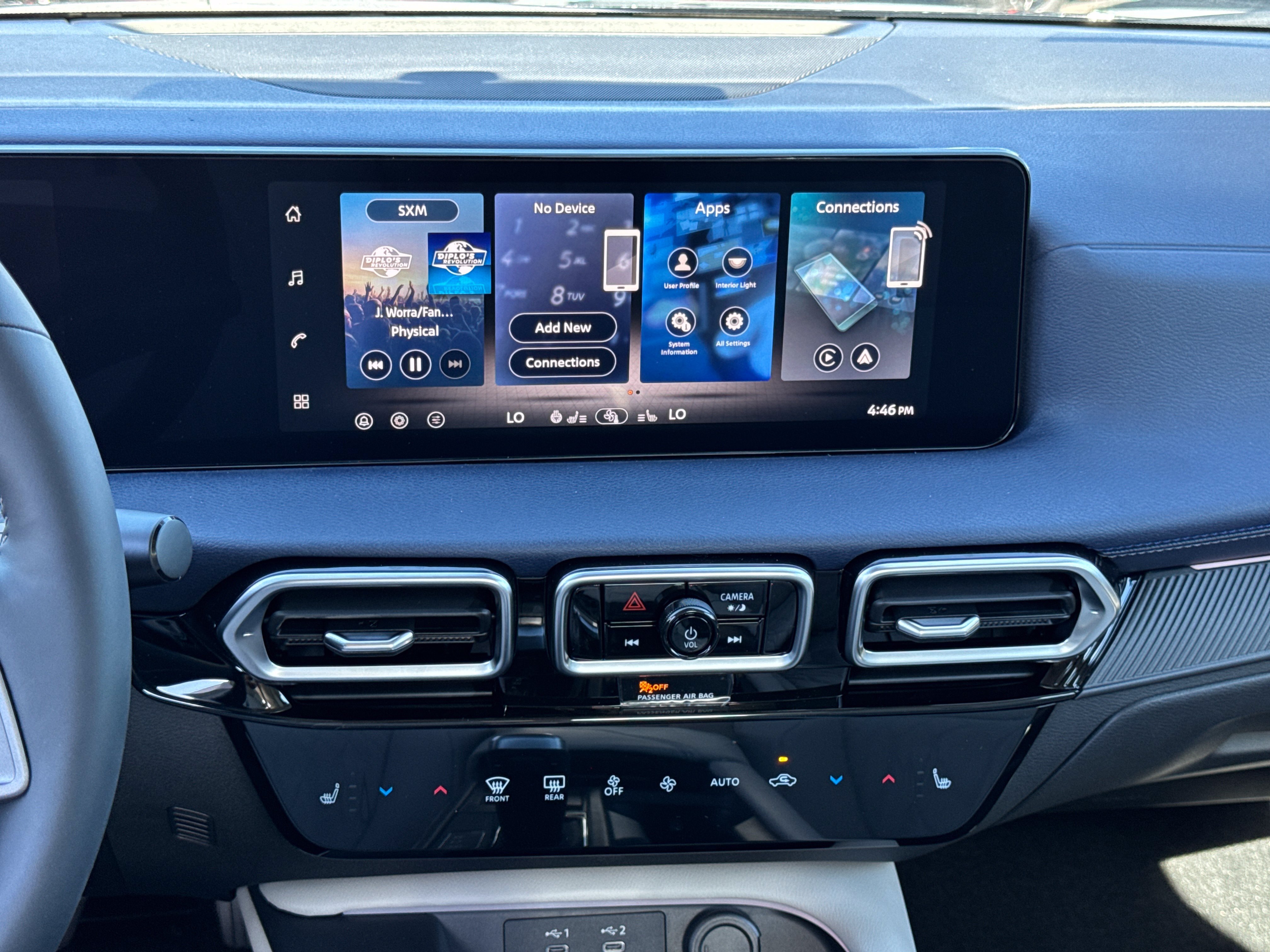 New 2026 Nissan Sentra SL w/ Floor Mat Package FWD image 19