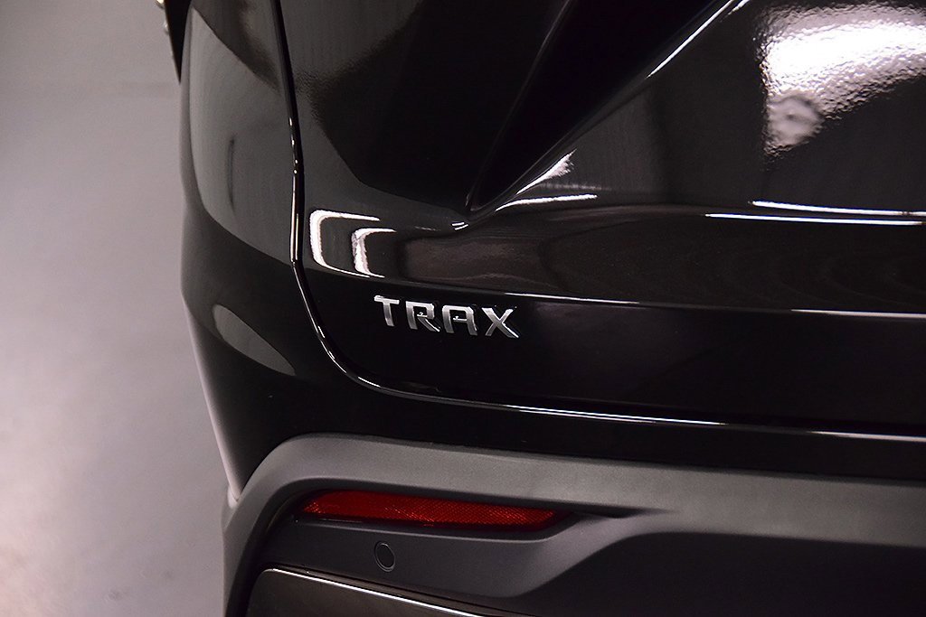 New 2025 Chevrolet Trax ACTIV w/ Driver Confidence Package image 11