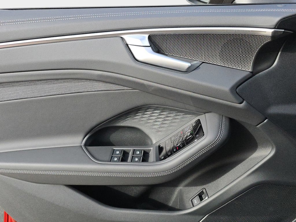 New 2026 Audi A6 Premium Plus AWD/4WD image 18