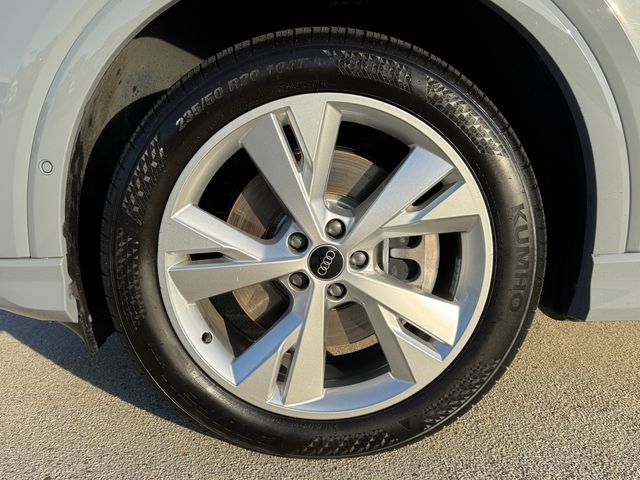 Used 2023 Audi Q4 e-tron Premium Plus w/ Premium Plus AWD/4WD image 9