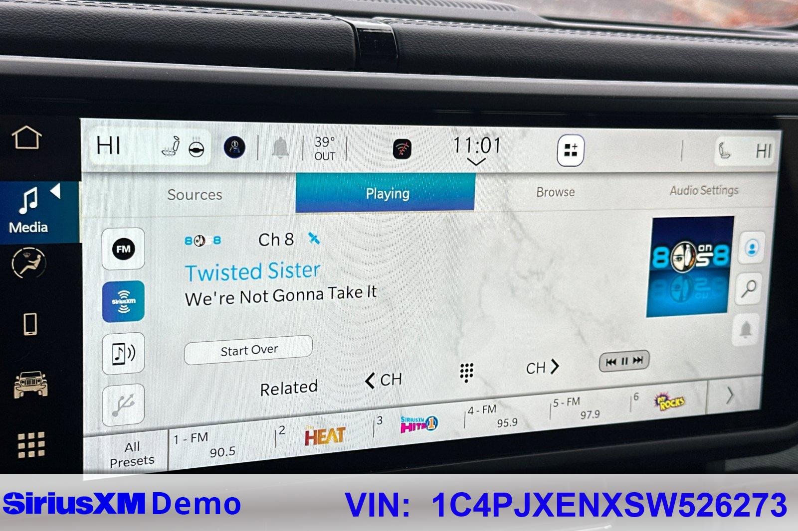 Used 2025 Jeep Wrangler Sahara image 54