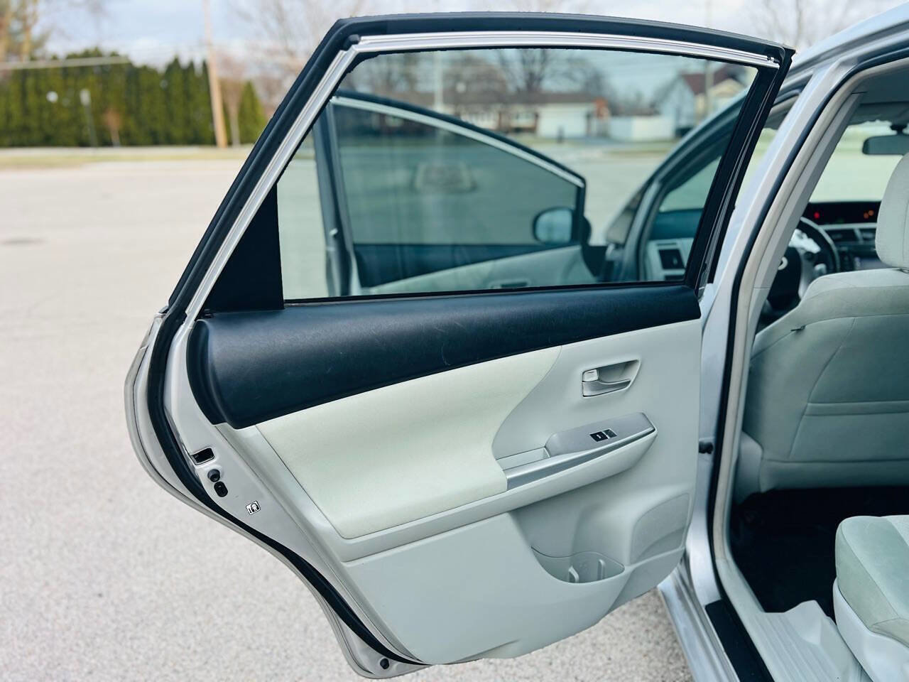 Used 2012 Toyota Prius V Three FWD image 15