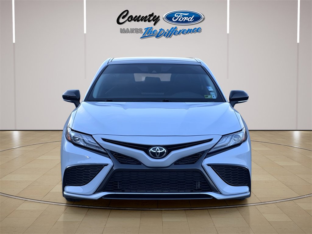 Used 2022 Toyota Camry XSE image 12