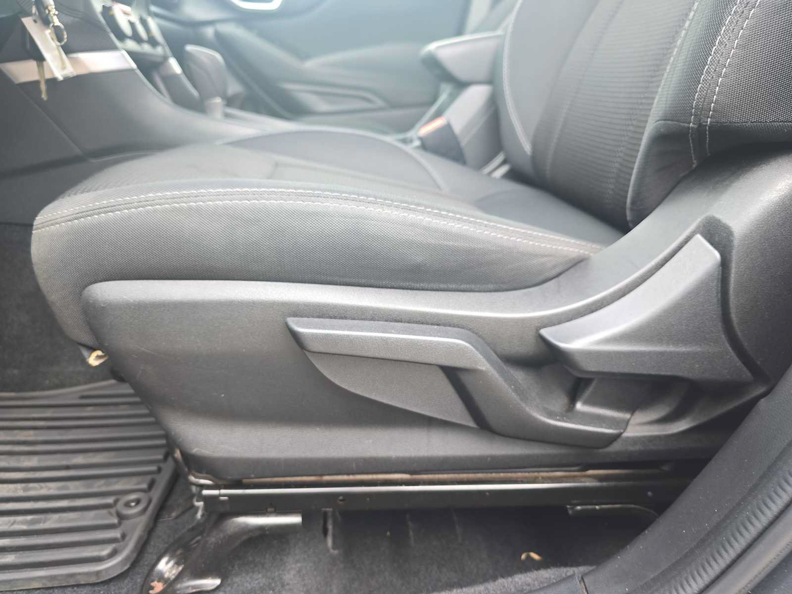 Used 2020 Subaru Forester AWD/4WD image 15