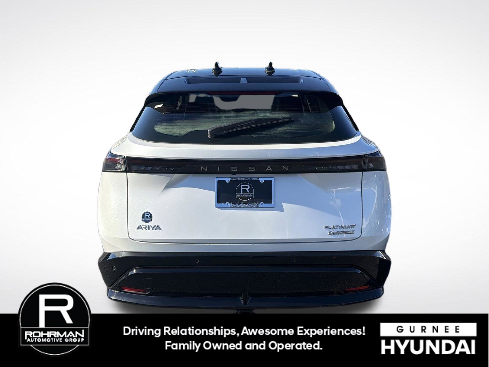 Used 2023 Nissan Ariya AWD/4WD image 9