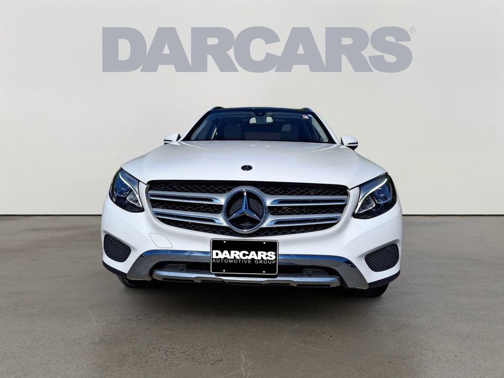 Used 2018 Mercedes-Benz GLC 300 4MATIC image 2