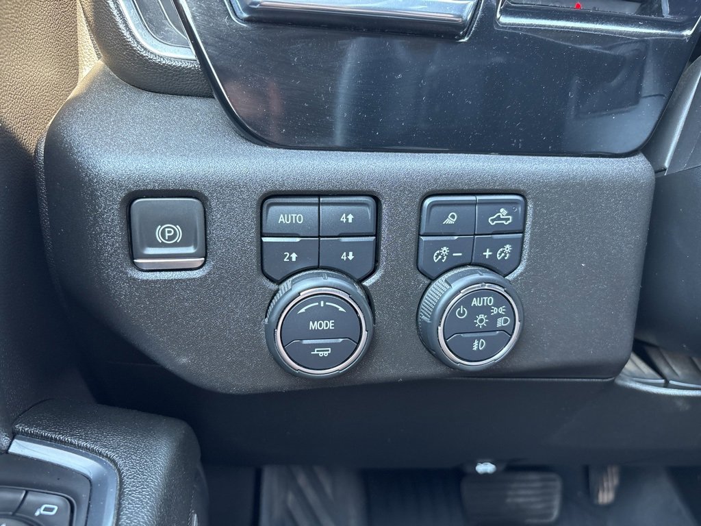 Used 2024 Chevrolet Silverado 1500 LTZ image 26