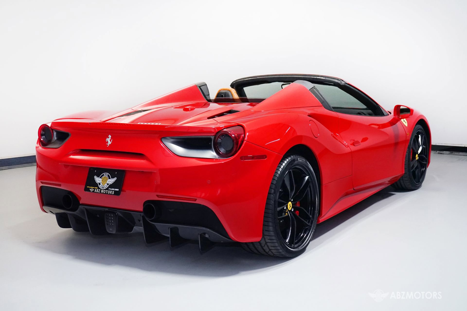 Used 2018 Ferrari 488 Spider RWD image 6