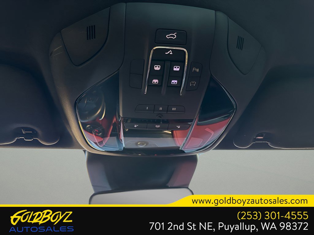 Used 2017 Maserati Levante w/ Sport Package image 23