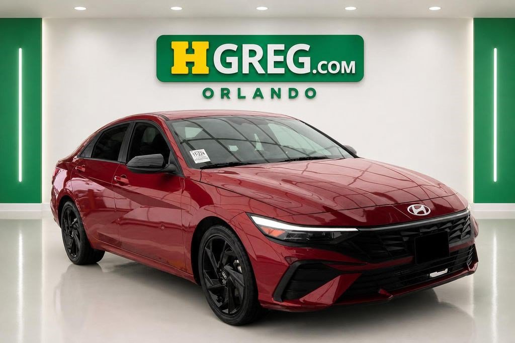 Used 2026 Hyundai Elantra Sport FWD image 2